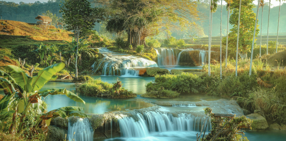 wisata air terjun weekacura sumba barat daya