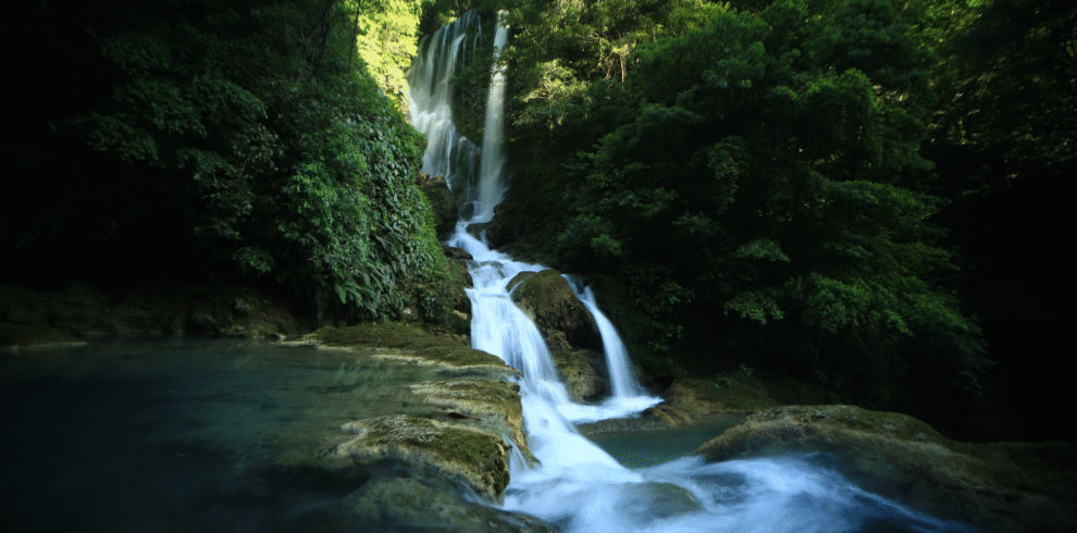 air terjun lokomboro