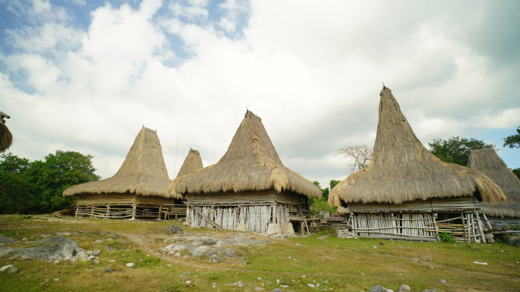 kampung adat tossi