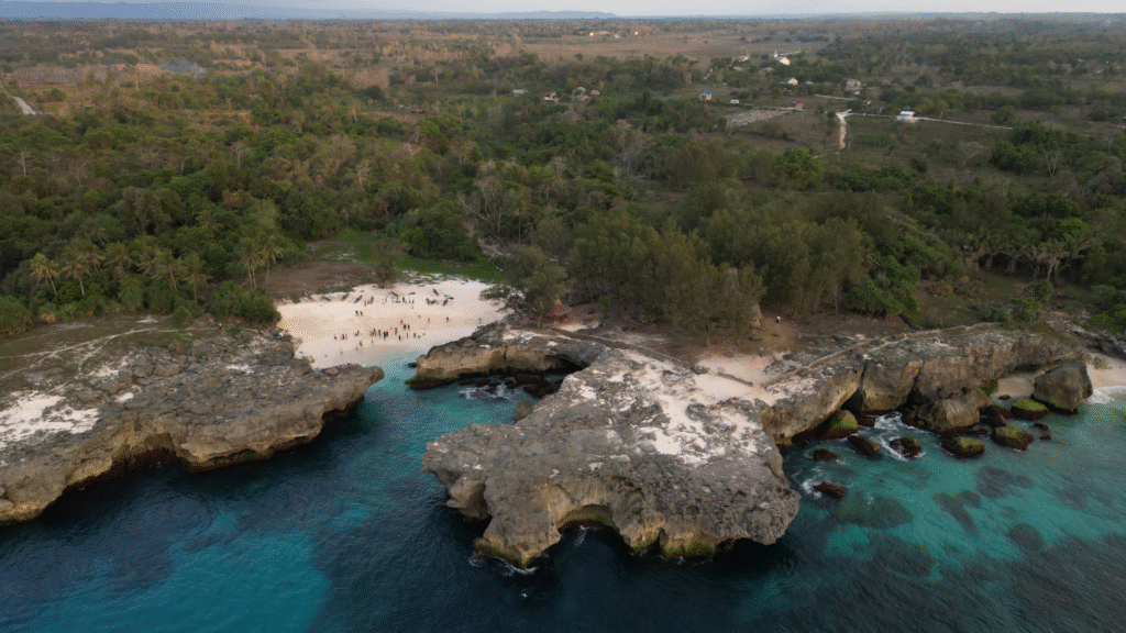 pantai mandorak